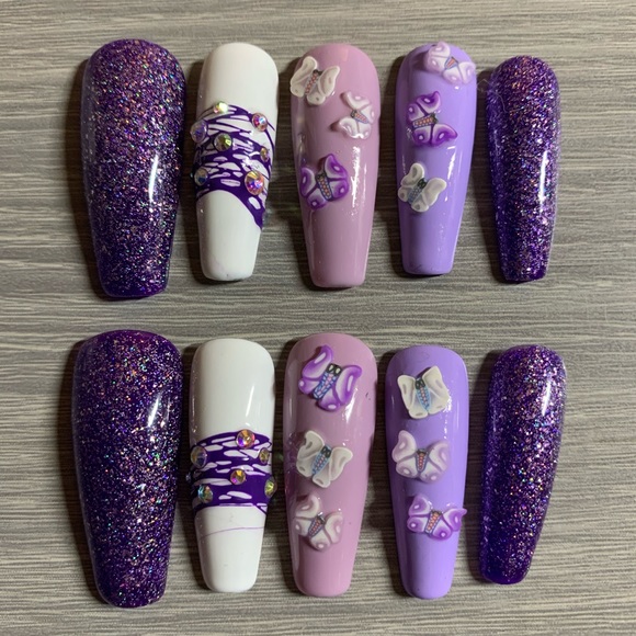 Handmade Luxury Press on Nails - Picture 3 of 8